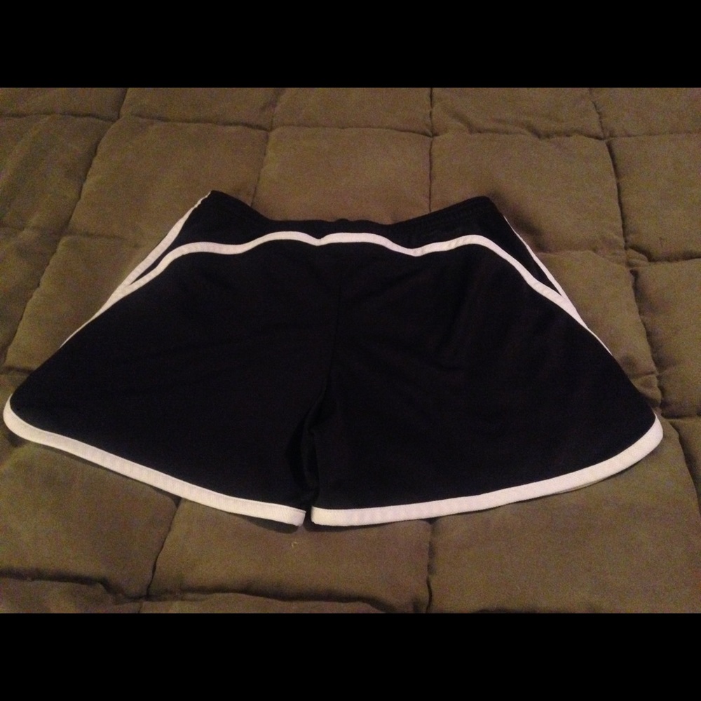 Adidas black running shorts like-new size medium - Picture 2 of 3